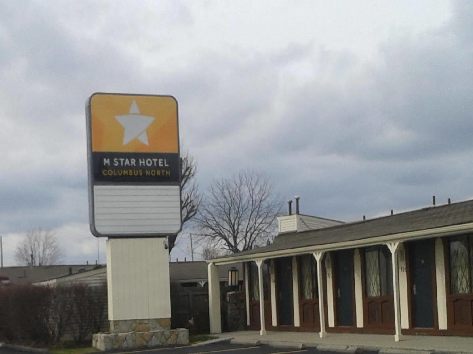 M Star Columbus North Motel Bagian luar foto
